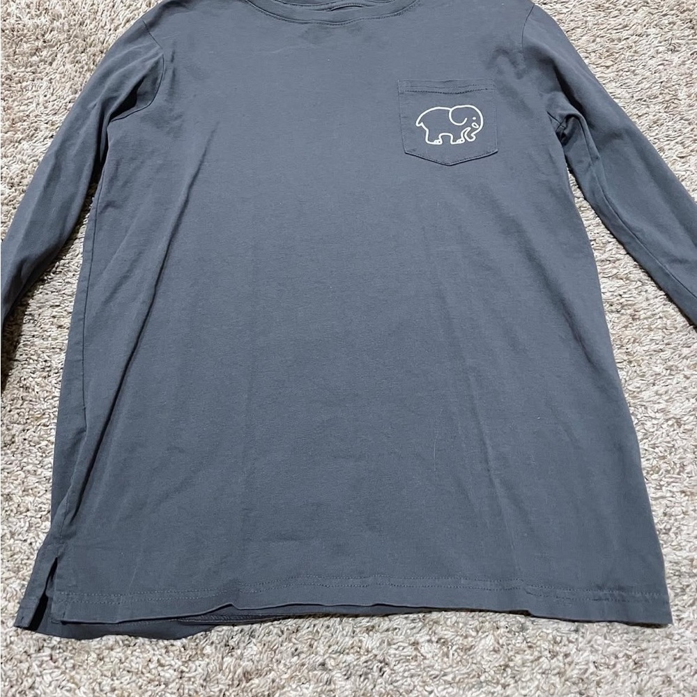 Ivory Ella Gray Long Sleeve Tee